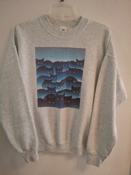 Fruit of the Loom Sweaters - Vintage Smoky Mountain Cats Graphic Fruit of the Loom Gray Crewneck Sweatshirt